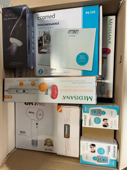 Box Mystery 600 zawierająca popularne produkty z nadwyżek magazynowych sieci Amazon