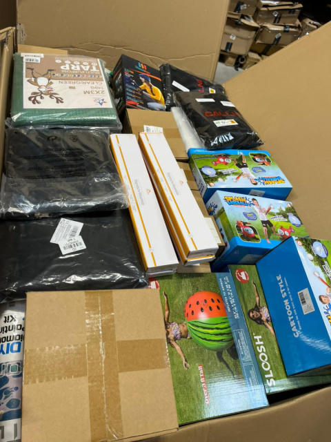 Paleta MIX 2 000 (Home / Zabawki) zawierająca popularne produkty z nadwyżek magazynowych sieci Amazon Paleta MIX 2 000 (Home / Zabawki) zawierająca popularne produkty z nadwyżek magazynowych sieci Amazon