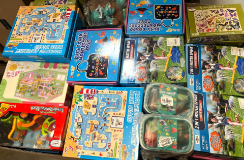 Paleta Zabawki 3000 SILVER zawierająca popularne produkty z nadwyżek magazynowych sieci Amazon Paleta Zabawki 3000 SILVER zawierająca popularne produkty z nadwyżek magazynowych sieci Amazon