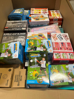 Paleta Zabawki 4000 zawierająca popularne produkty z nadwyżek magazynowych sieci Amazon