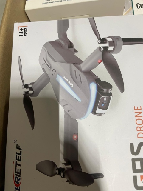 Box Zwroty ELEKTRONIKA Kl. A i B (90%) zawiera produkty premium ze zwrotów konsumenckich popularnej sieci