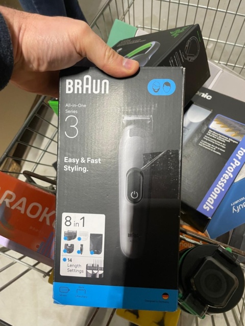 Paleta Zwroty ELEKTRONIKA 12 000 Kl. A i B (90%) zawiera produkty premium ze zwrotów konsumenckich popularnej sieci