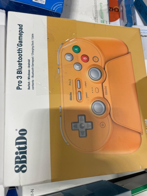 Paleta Zwroty ELEKTRONIKA 12 000 Kl. A i B (90%) zawiera produkty premium ze zwrotów konsumenckich popularnej sieci